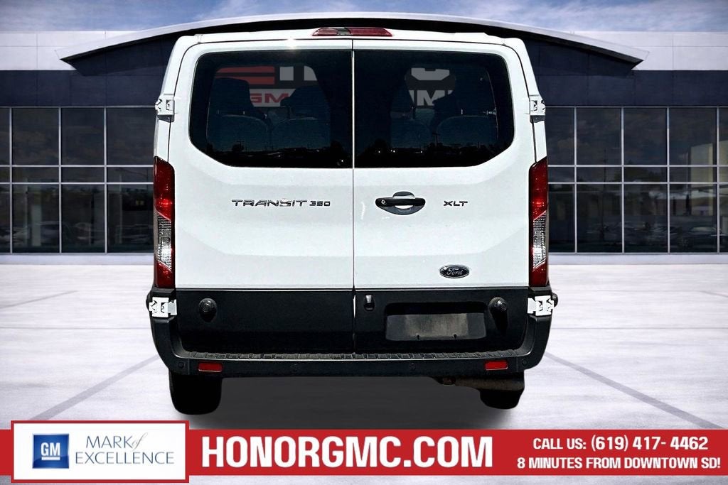 2024 Ford Transit Passenger Wagon XL