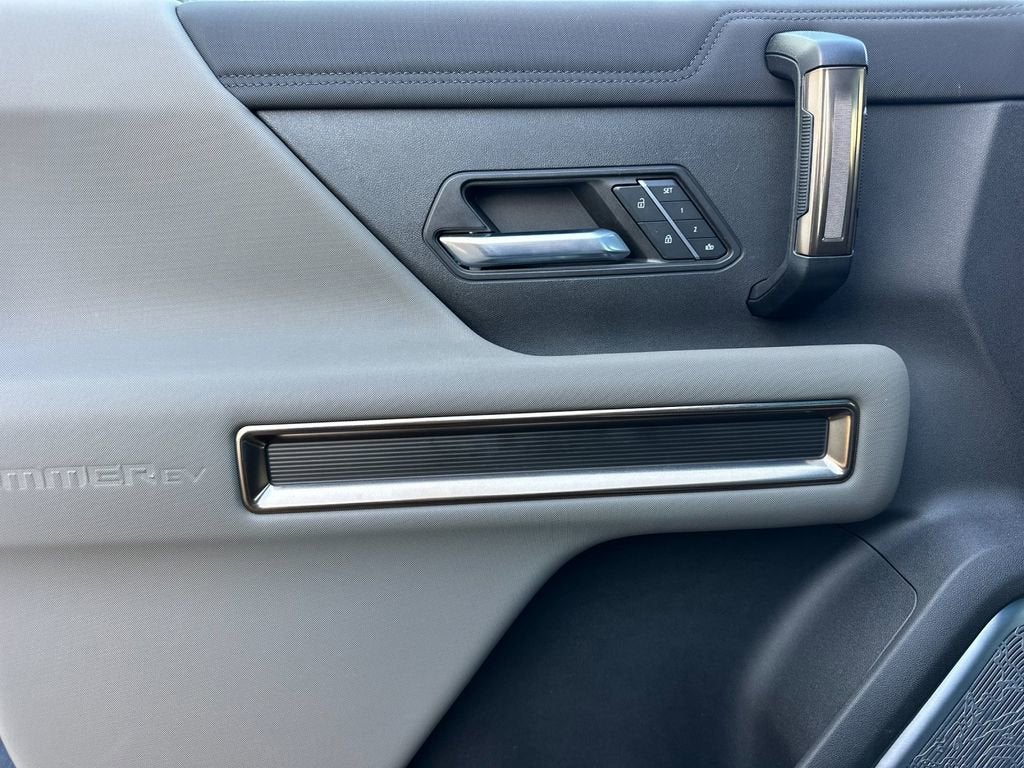 2024 GMC HUMMER EV SUV 3X