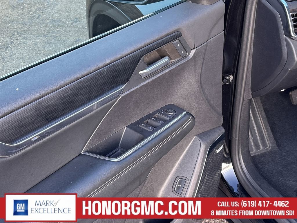 2024 GMC Acadia Elevation