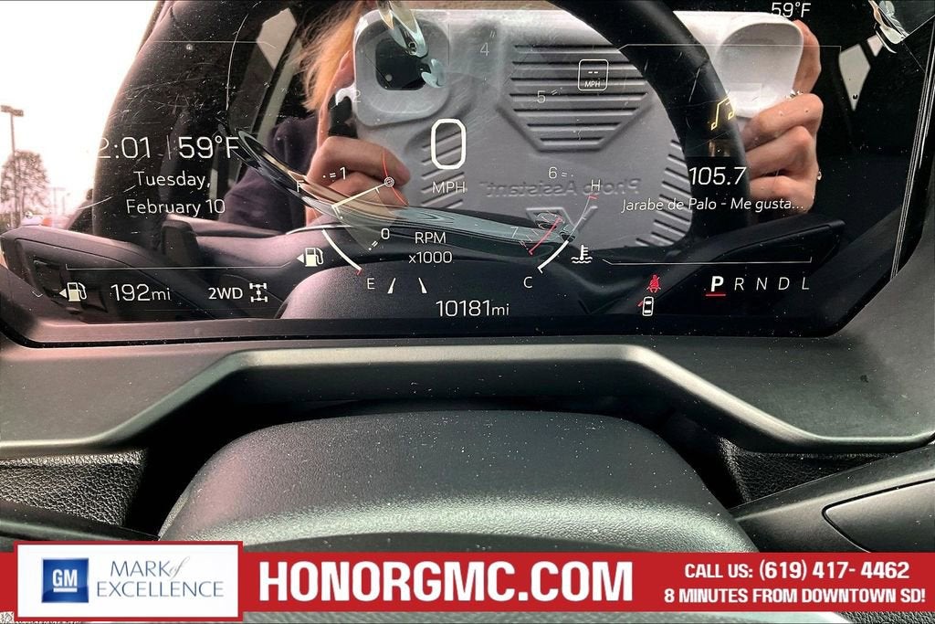 2025 GMC Acadia Elevation