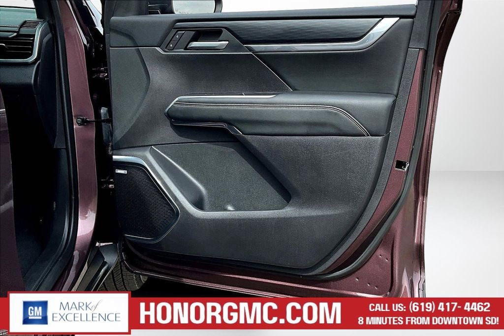 2025 GMC Acadia Elevation