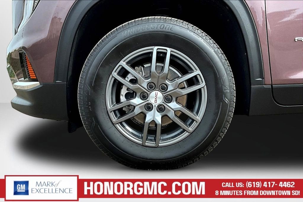 2025 GMC Acadia Elevation