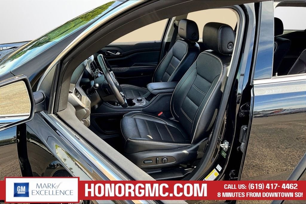 2022 GMC Acadia Denali