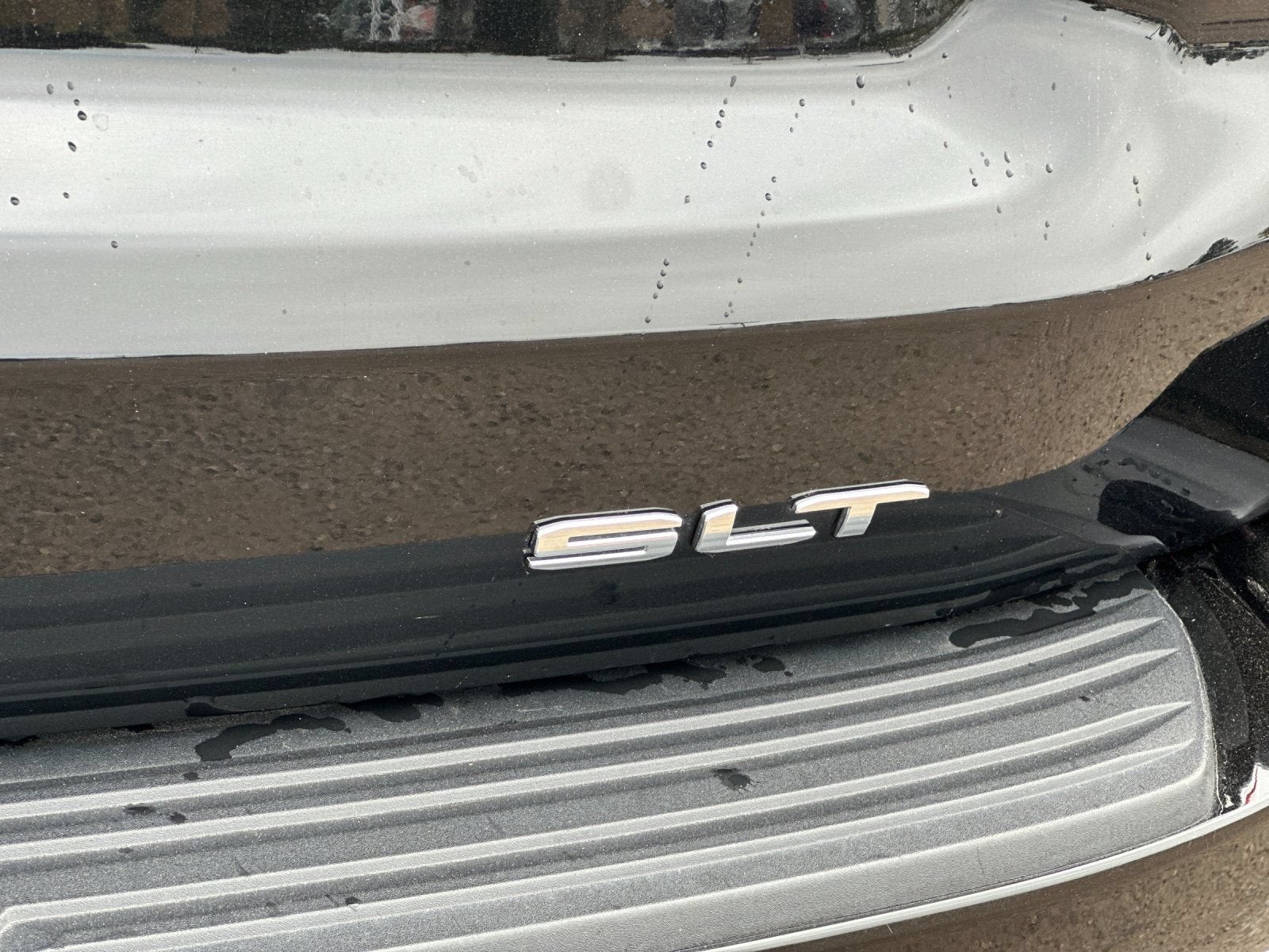 2024 GMC Yukon SLT