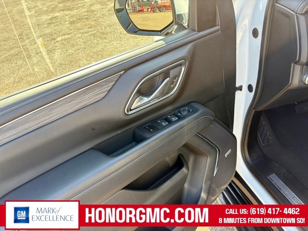 2024 GMC Yukon XL SLT