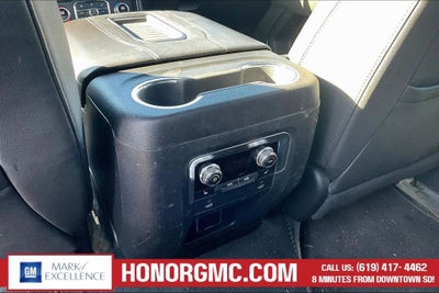 2022 GMC Yukon AT4