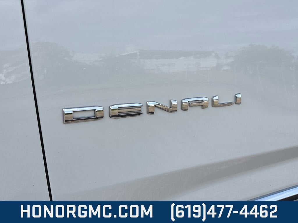 2025 GMC Yukon Denali