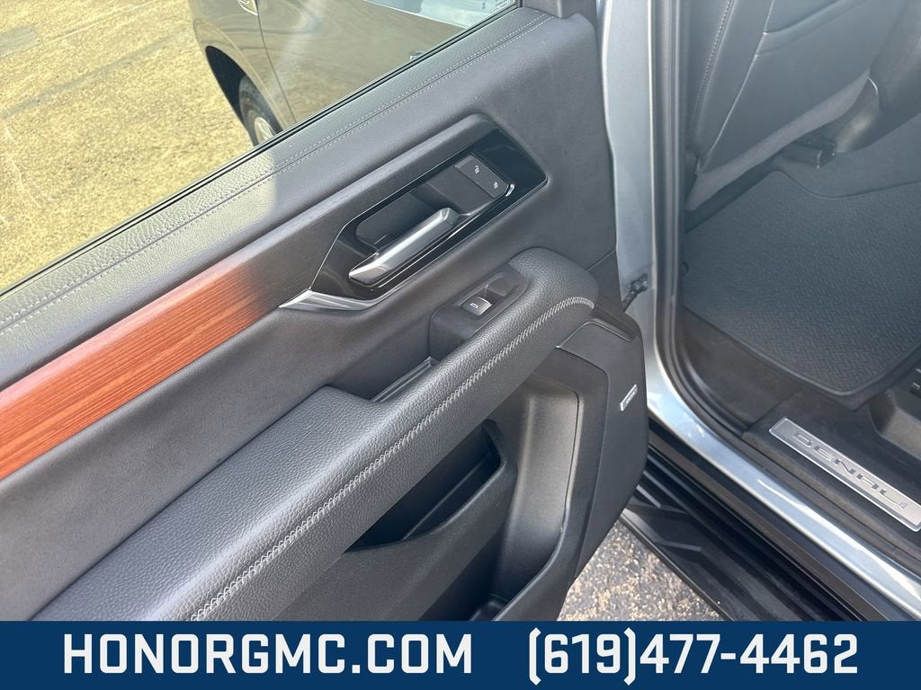 2025 GMC Yukon Denali