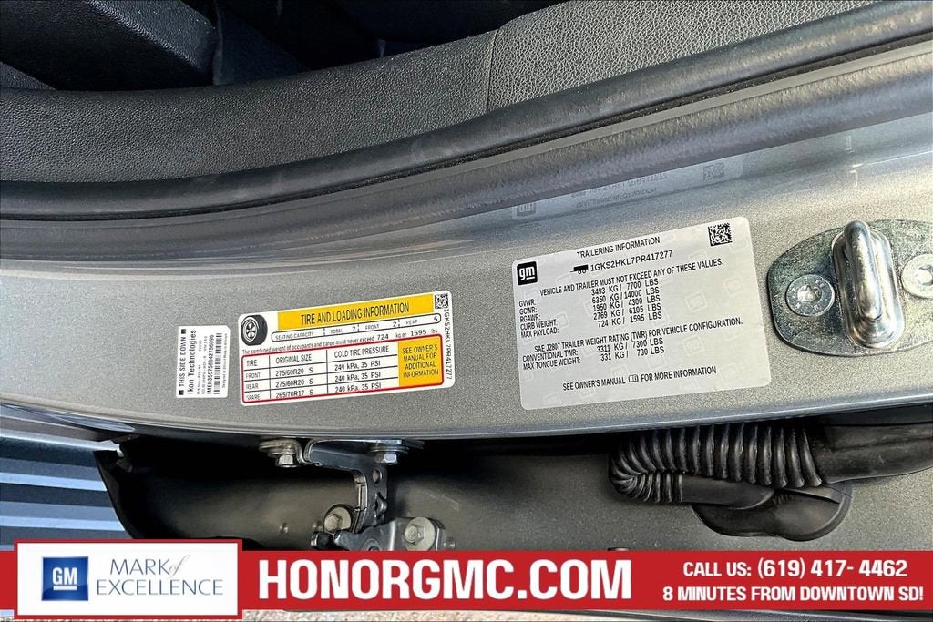 2023 GMC Yukon XL AT4