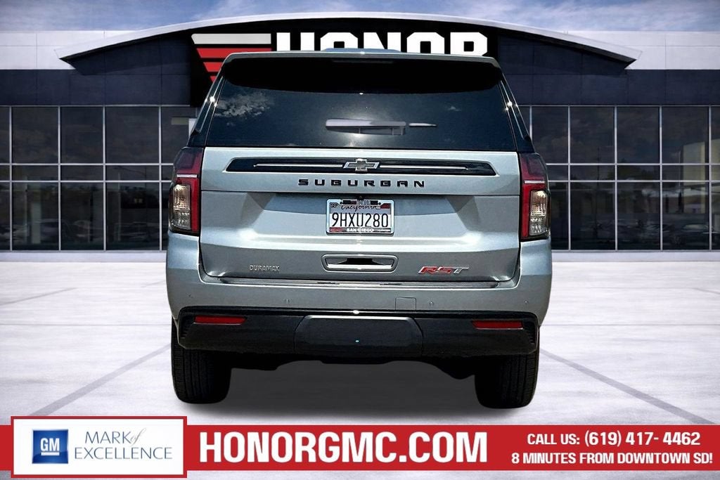 2023 Chevrolet Suburban RST