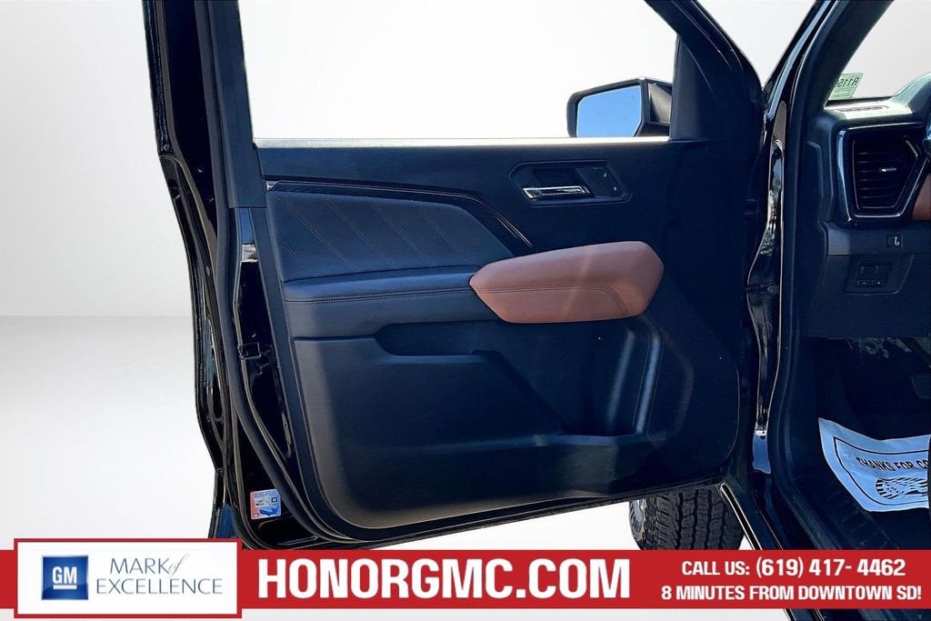 2024 GMC Canyon AT4