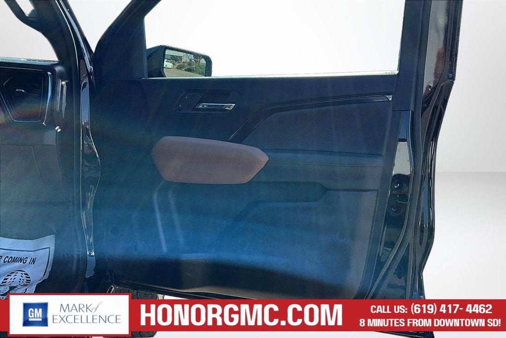 2024 GMC Canyon AT4