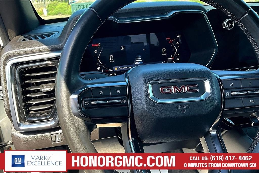 2024 GMC Canyon AT4