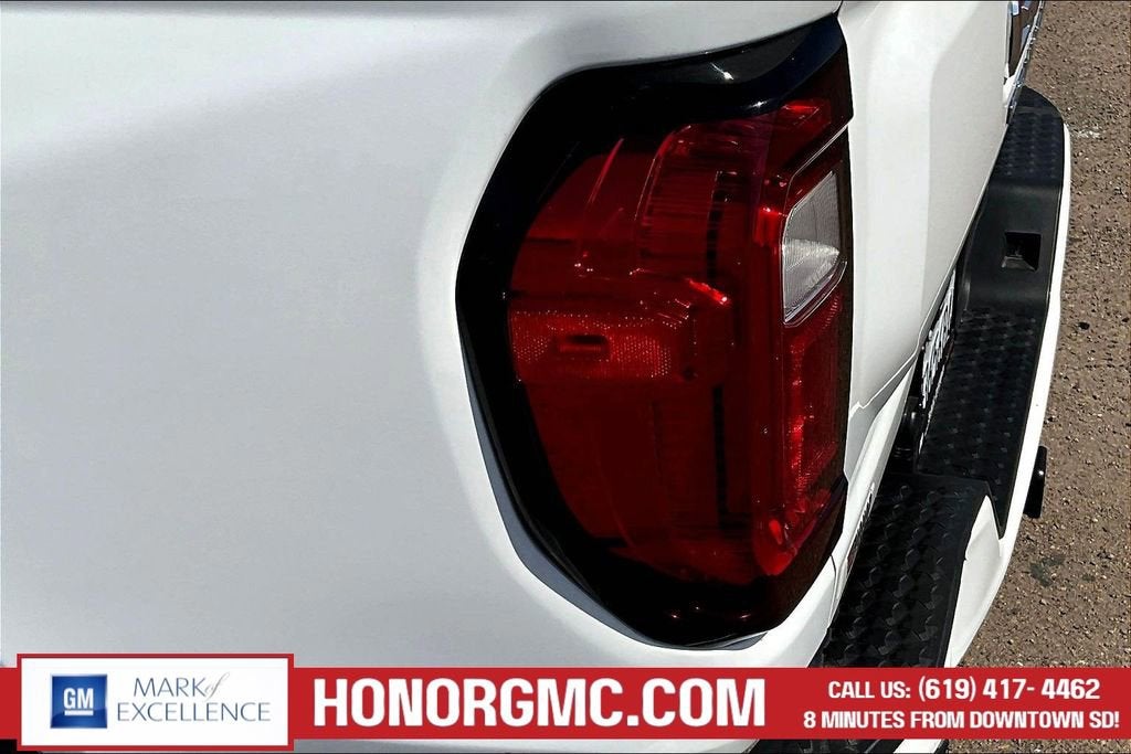 2024 GMC Canyon AT4