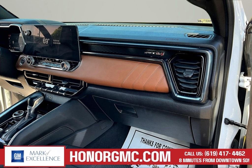2024 GMC Canyon AT4
