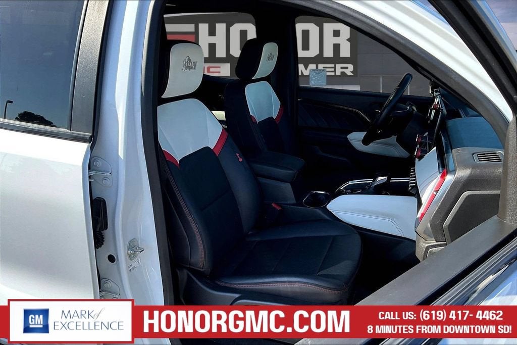 2024 GMC Canyon AT4X