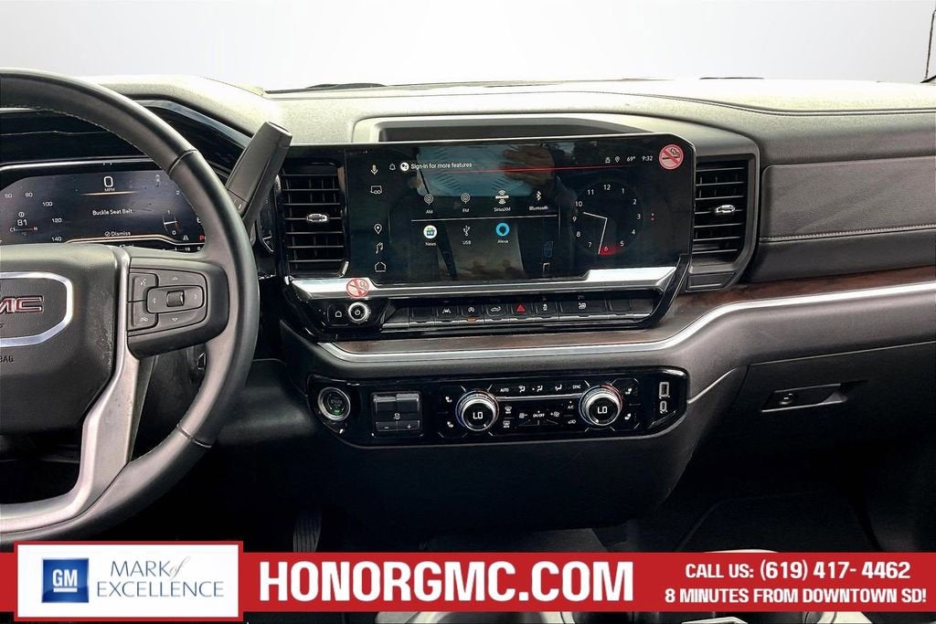 2025 GMC Sierra 1500 SLT