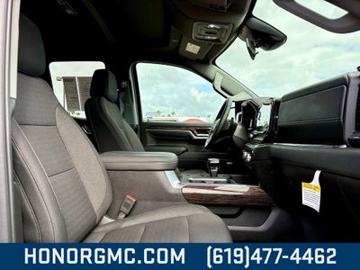 2025 GMC Sierra 1500 Elevation