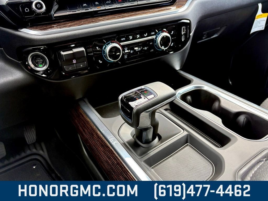 2025 GMC Sierra 1500 Elevation