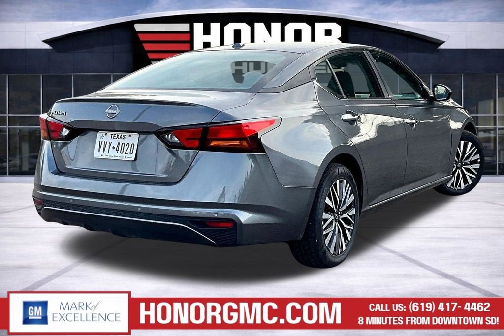 2025 Nissan Altima SV