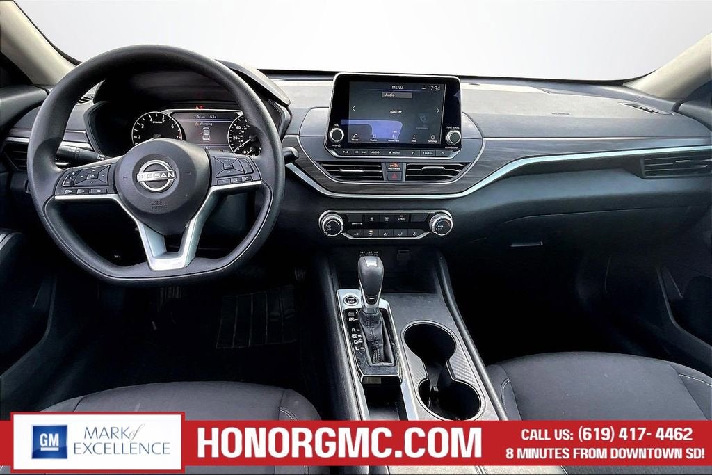 2025 Nissan Altima SV