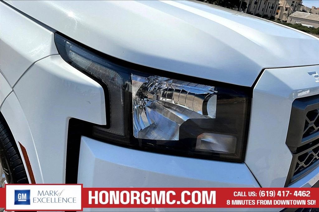 2022 Nissan Frontier SV