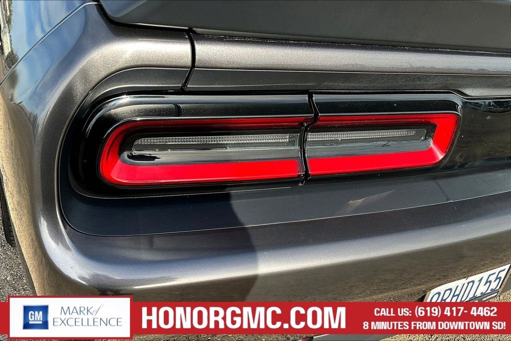 2018 Dodge Challenger SXT