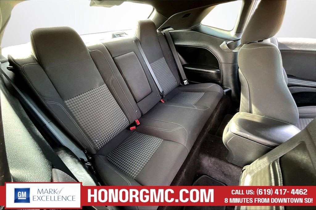 2018 Dodge Challenger SXT