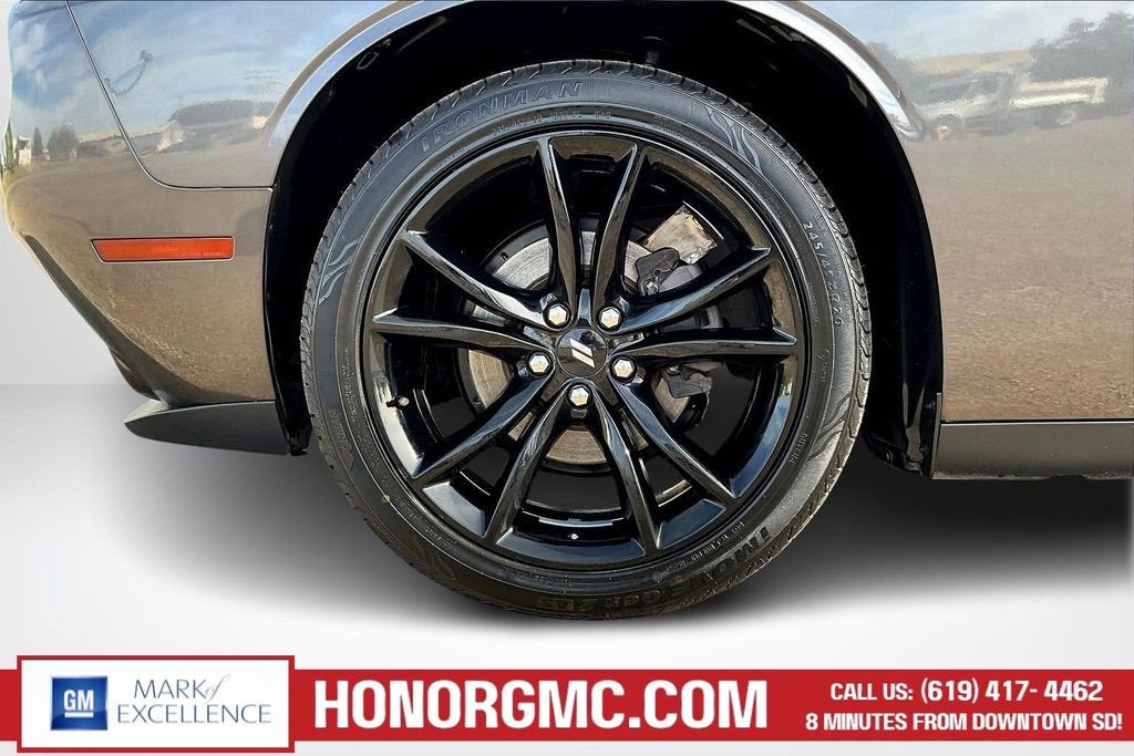 2018 Dodge Challenger SXT