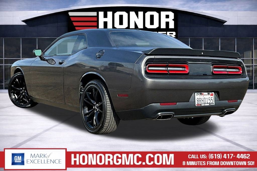 2018 Dodge Challenger SXT