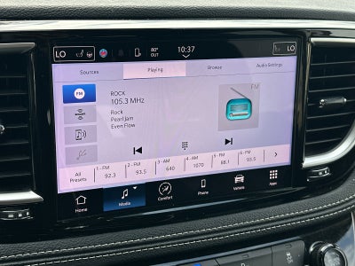 2023 Chrysler Pacifica Hybrid Touring L