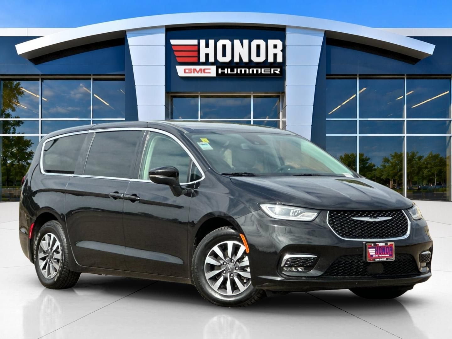 2023 Chrysler Pacifica Hybrid Touring L