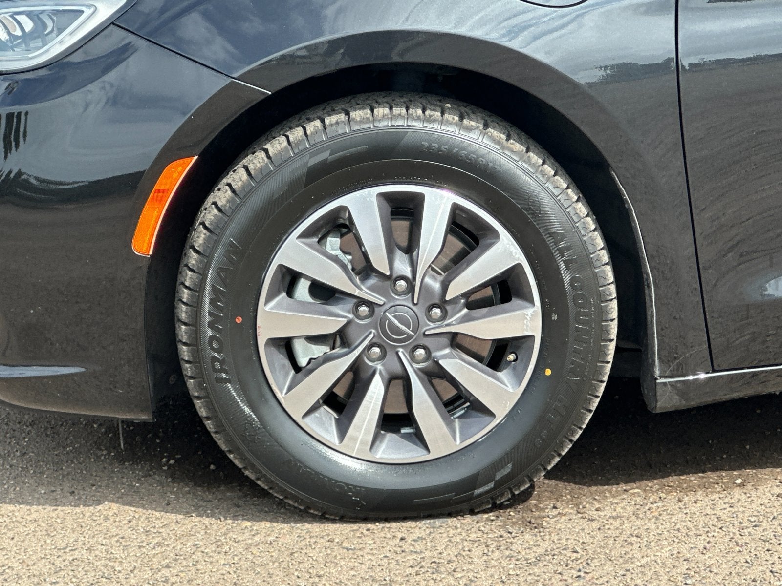 2023 Chrysler Pacifica Hybrid Touring L