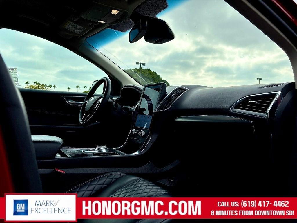 2024 Ford Edge Titanium