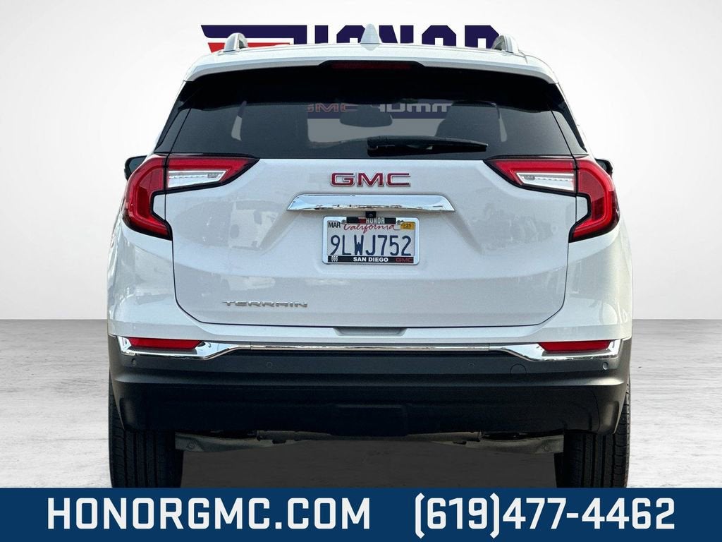 2024 GMC Terrain SLT
