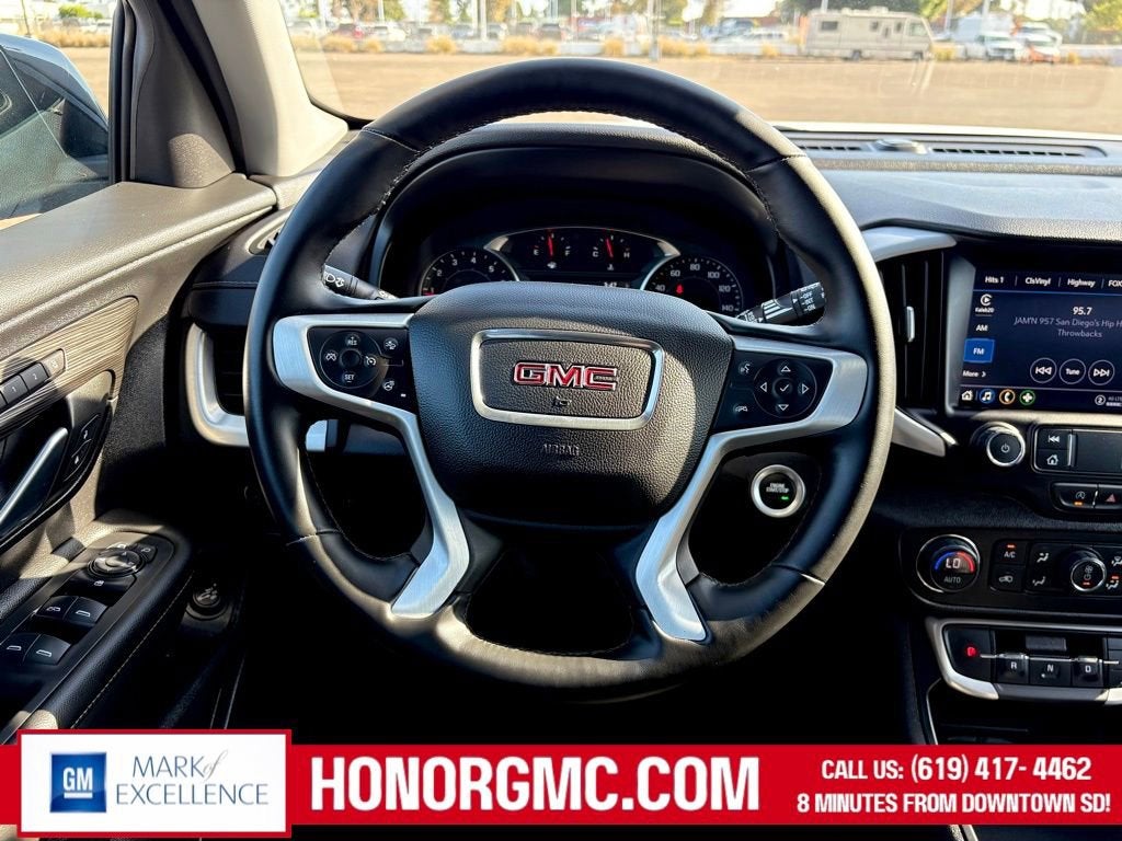 2024 GMC Terrain SLT
