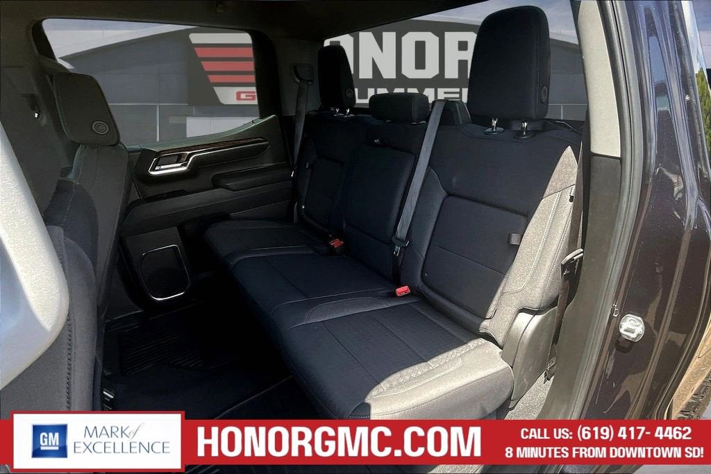 2025 GMC Sierra 1500 Elevation