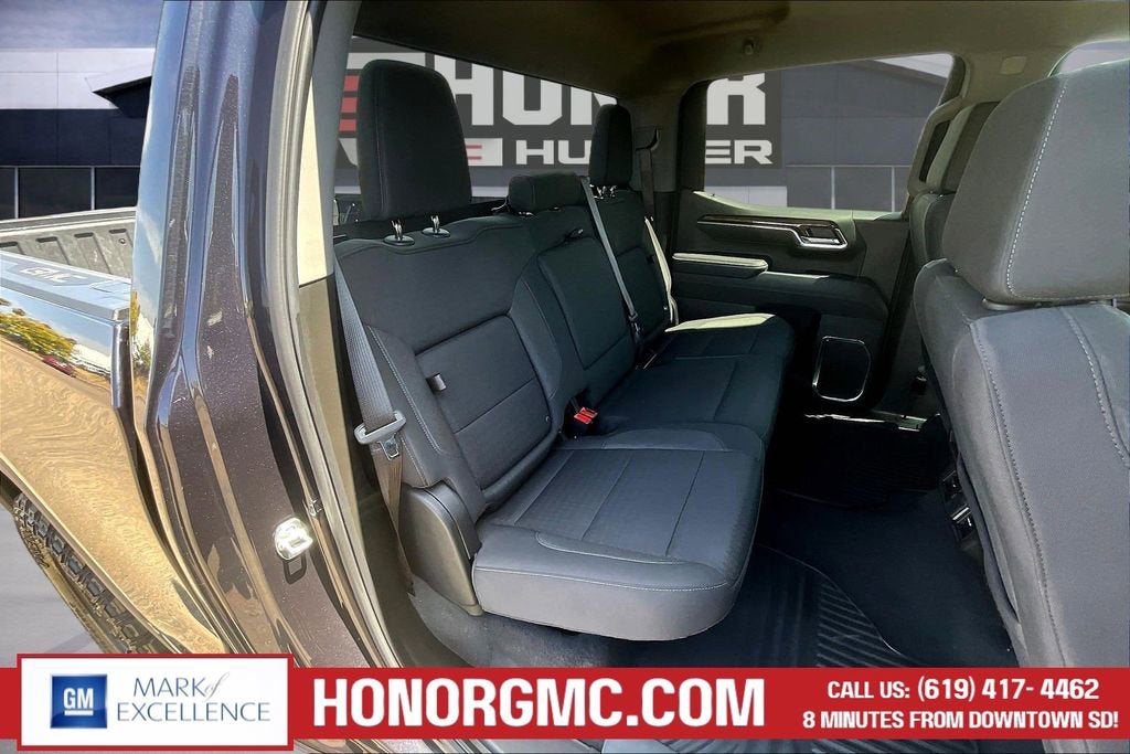 2025 GMC Sierra 1500 Elevation
