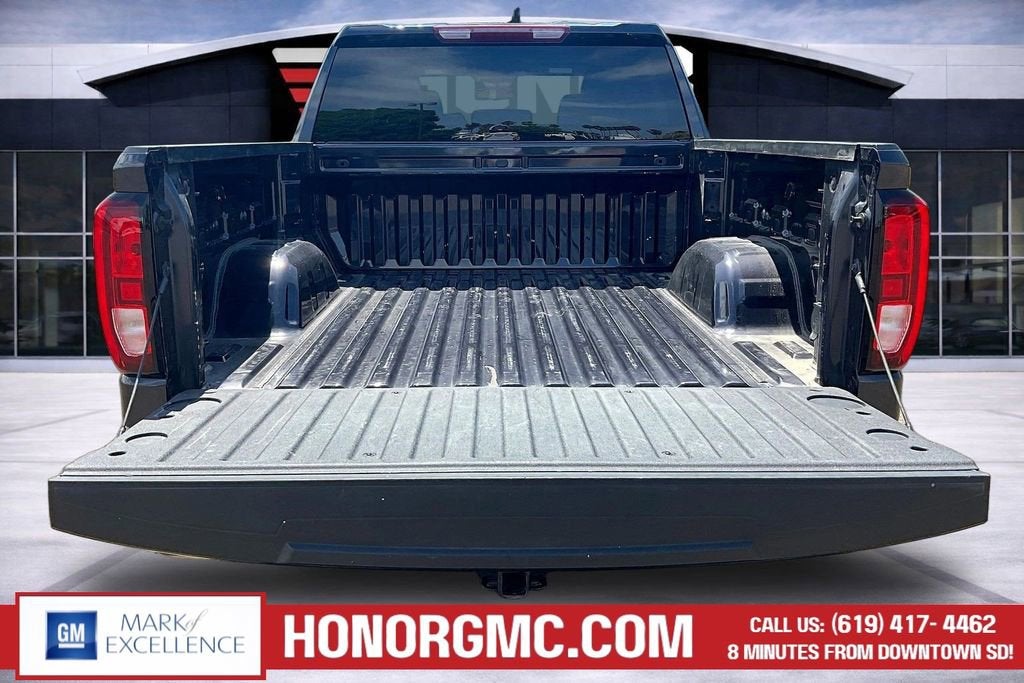 2025 GMC Sierra 1500 Elevation