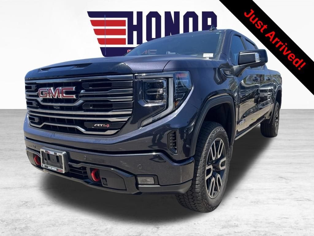 2025 GMC Sierra 1500 AT4