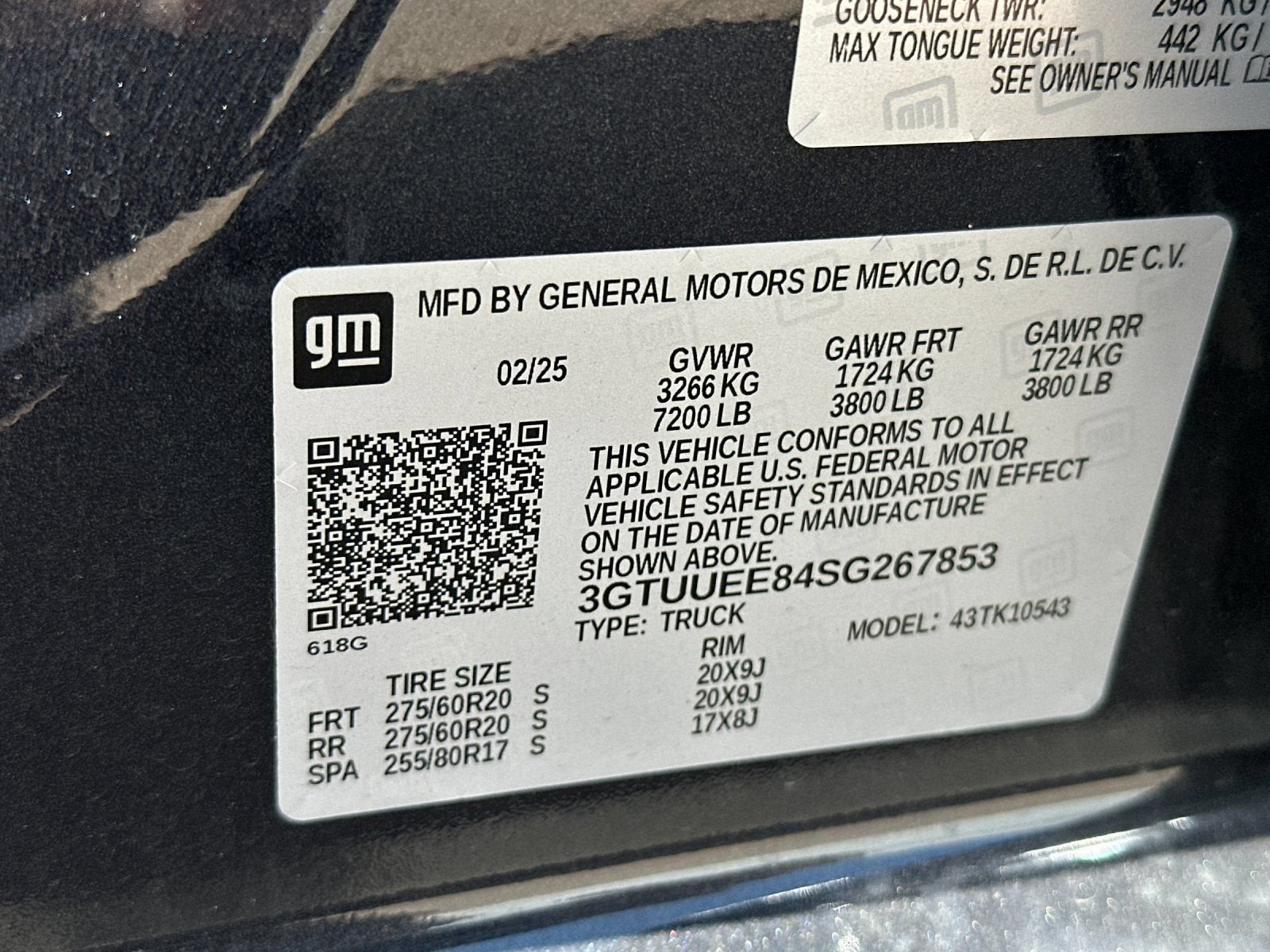 2025 GMC Sierra 1500 AT4