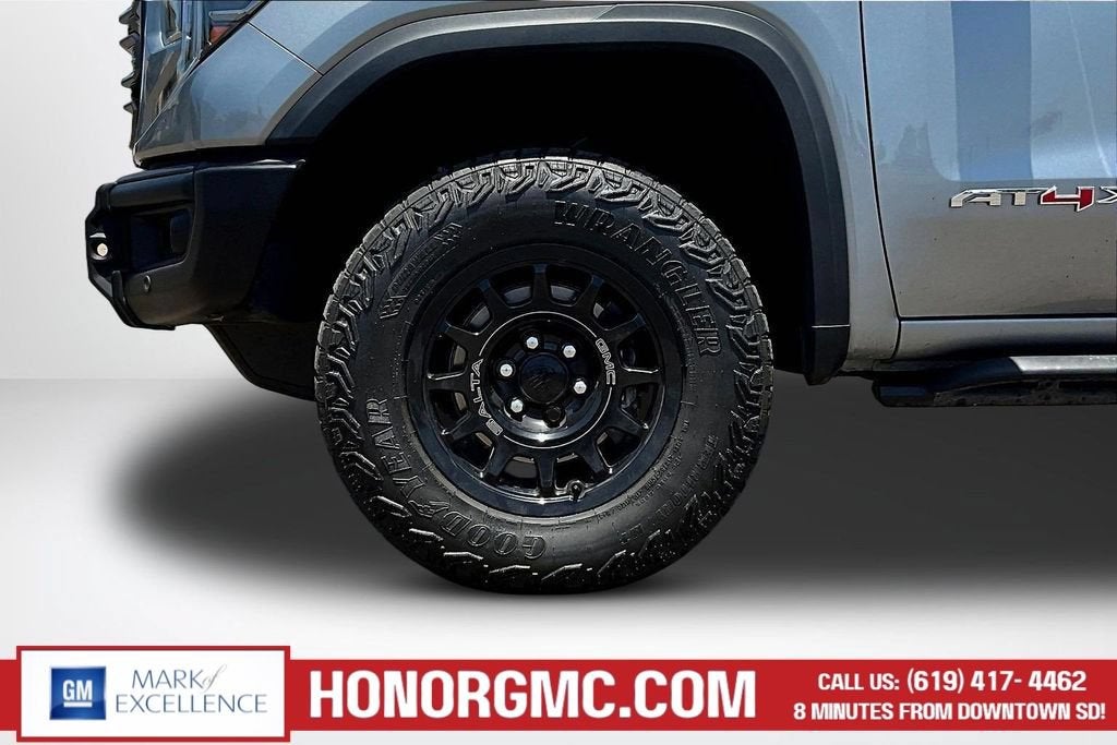 2023 GMC Sierra 1500 AT4X