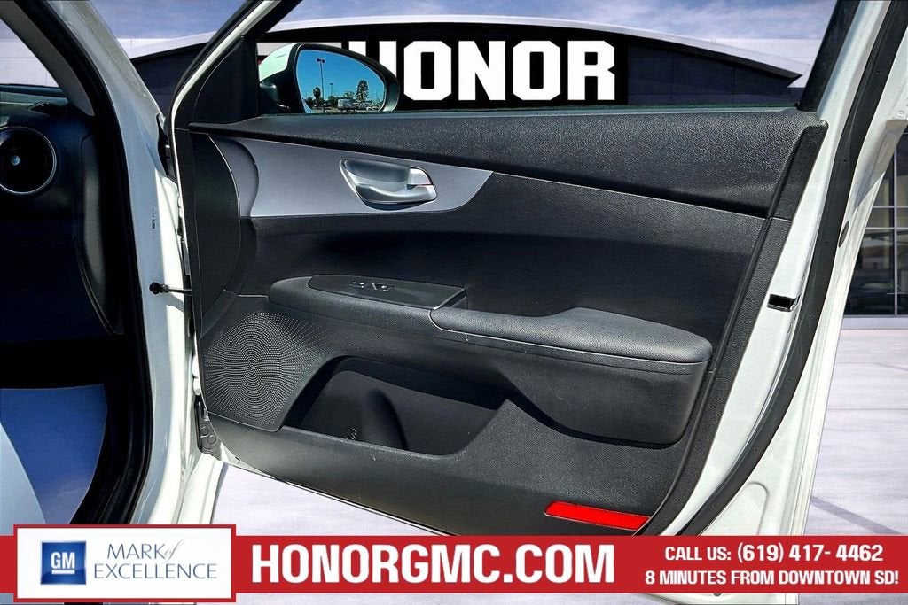 2023 Kia Forte LX