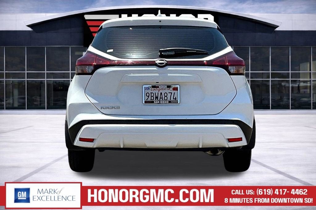 2022 Nissan Kicks S