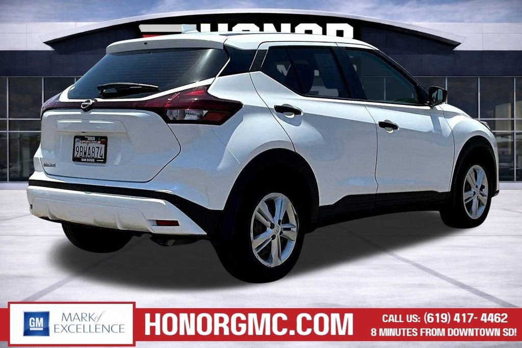 2022 Nissan Kicks S