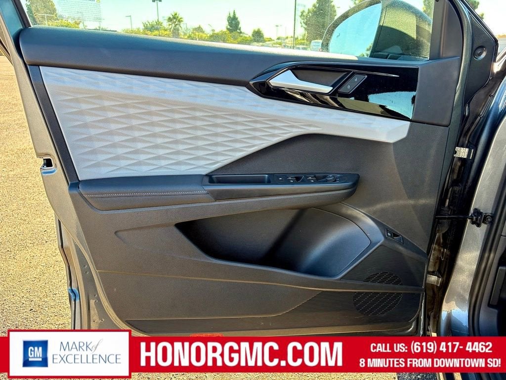 2024 Volkswagen Taos S