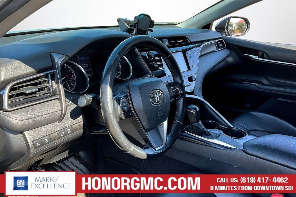 2020 Toyota Camry SE