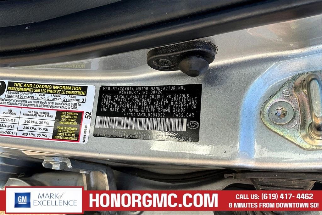 2020 Toyota Camry SE