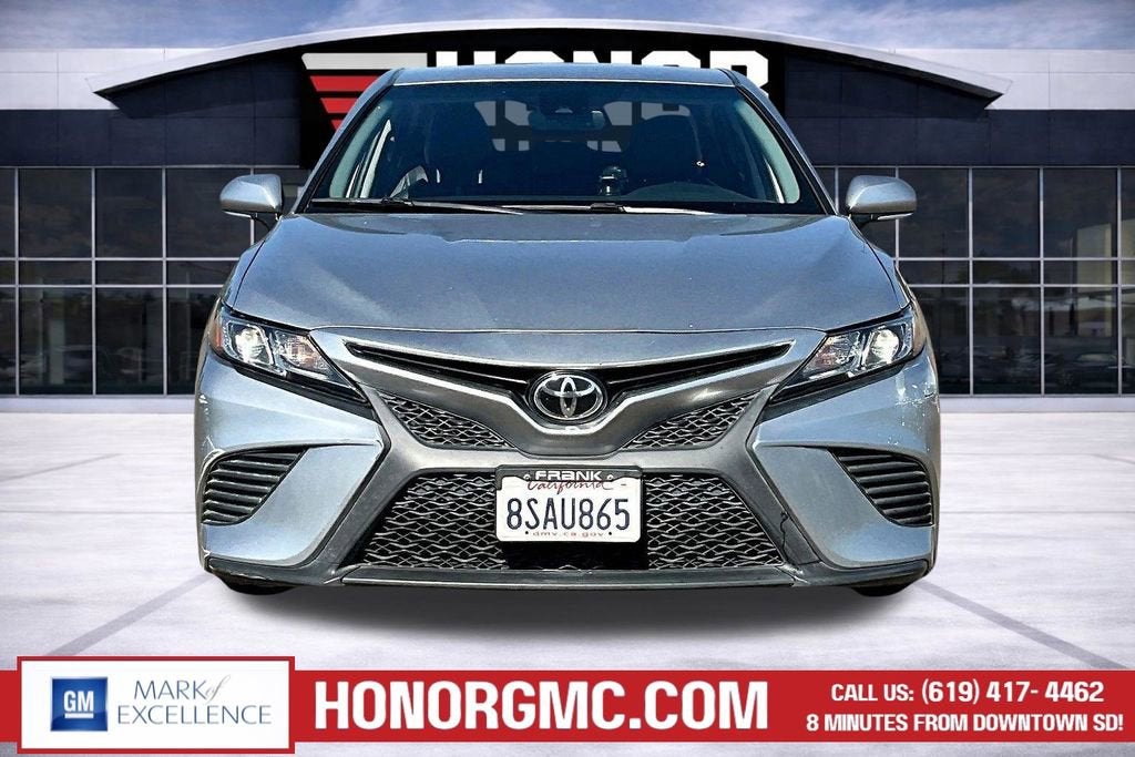 2020 Toyota Camry SE