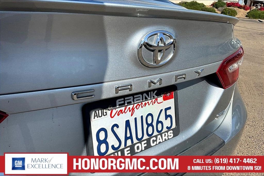 2020 Toyota Camry SE